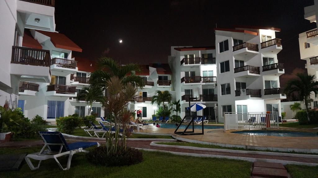 Las Perlas Condos 칸쿤 외부 사진