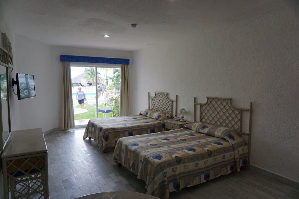Las Perlas Condos 칸쿤 외부 사진